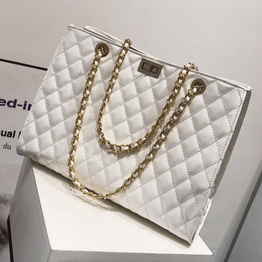 white chain strap bag